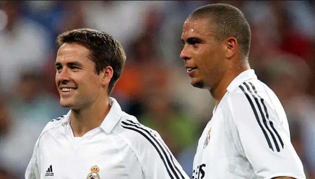 不断完善自 不断完善自